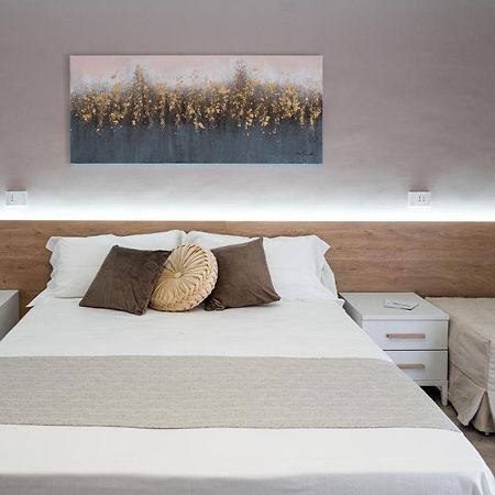 A Due Passi - Guest House Santo Stefano di Camastra Exteriör bild
